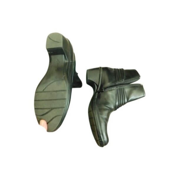 Clarks Size 9M Bendables Black Ankle Boots W/Box - Picture 4 of 4